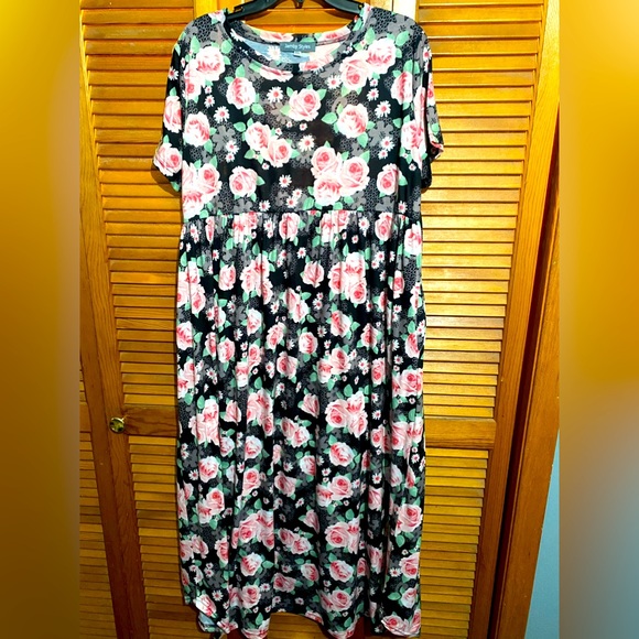 Rose Print Maxi Dress - Picture 1 of 3